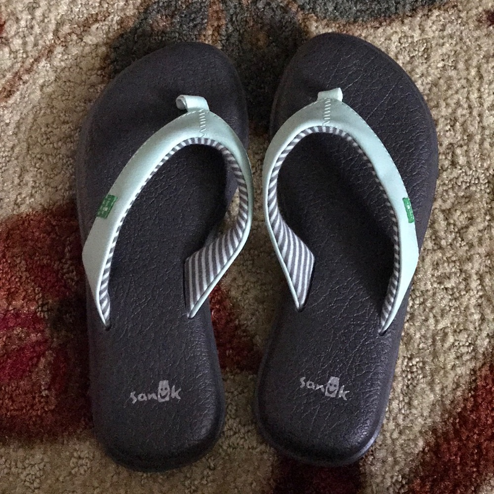 Sanuk flip flops